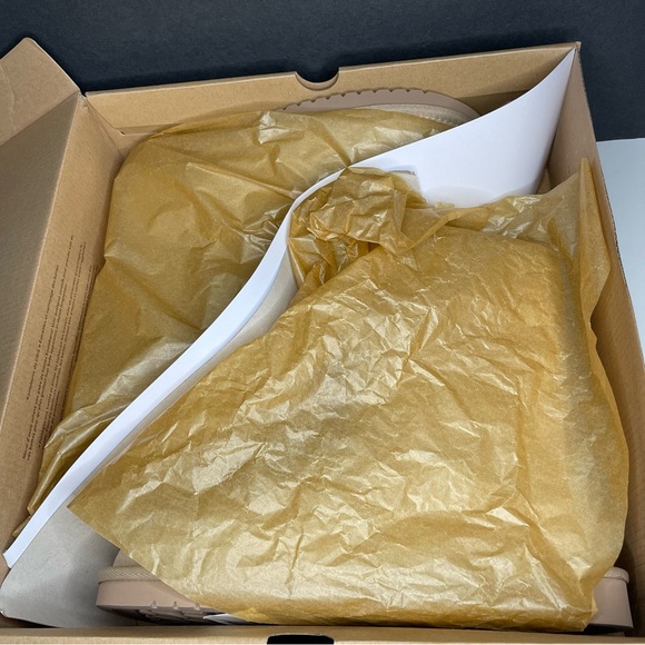 KOOLABURRA BY UGG Koola Short Boots Sand color Women’s size 8 - Picture 9 of 10